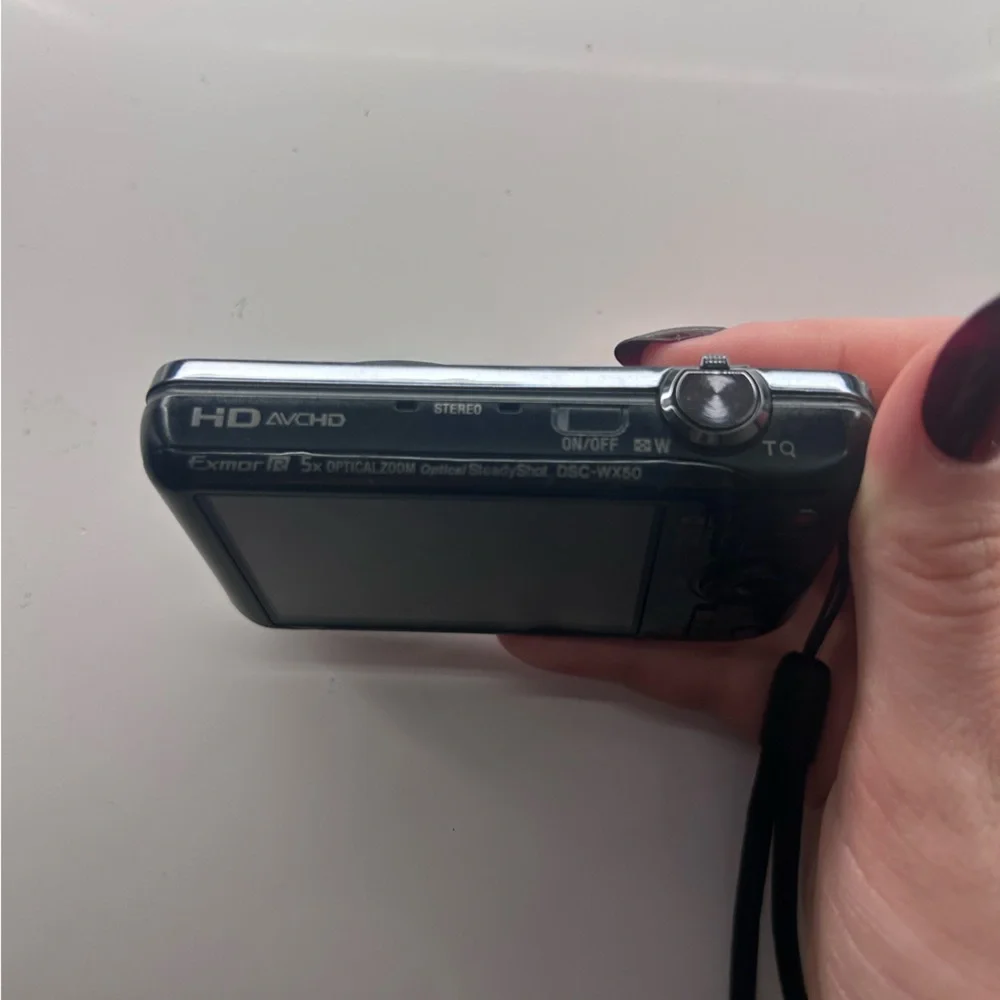 SONY Cyber-shot DSC-WX50 16.2MP 5x Optical Zoom Digital Camera Black TESTED